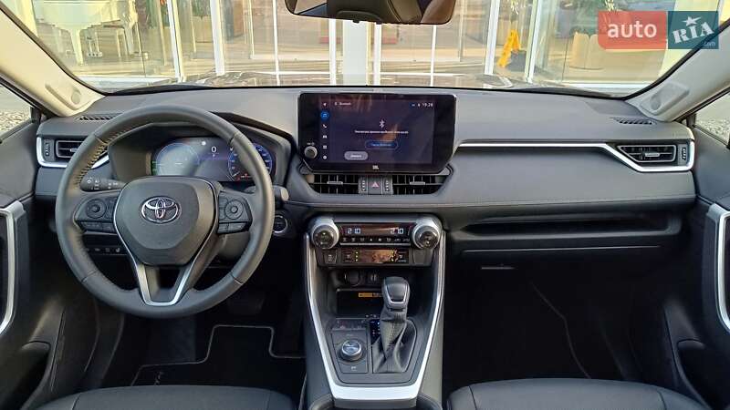 Внедорожник / Кроссовер Toyota RAV4 2023 в Киеве