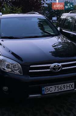 Позашляховик / Кросовер Toyota RAV4 2009 в Новому Розділі