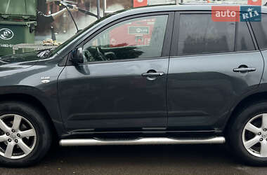 Позашляховик / Кросовер Toyota RAV4 2008 в 