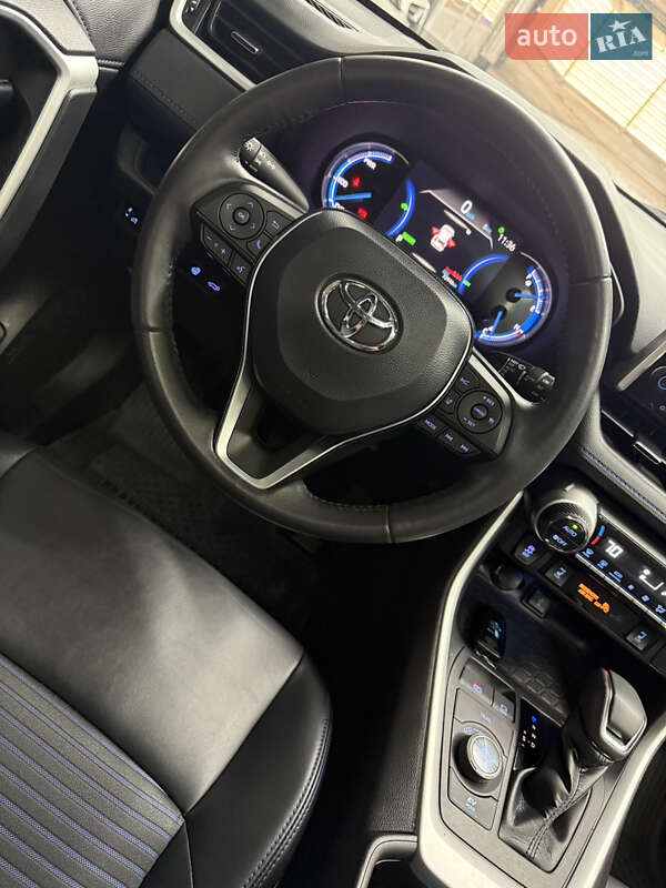 Позашляховик / Кросовер Toyota RAV4 2022 в Одесі