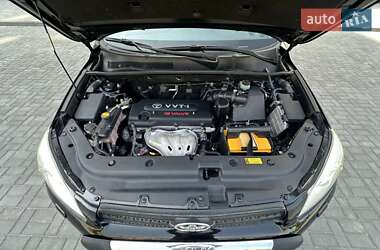 Внедорожник / Кроссовер Toyota RAV4 2006 в 