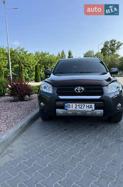 Внедорожник / Кроссовер Toyota RAV4 2007 в 