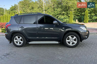 Внедорожник / Кроссовер Toyota RAV4 2007 в 