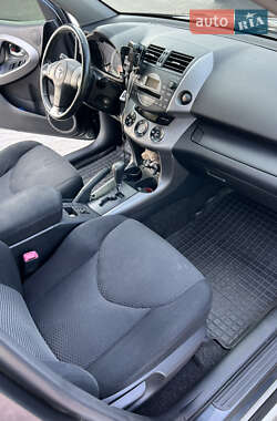 Внедорожник / Кроссовер Toyota RAV4 2007 в 