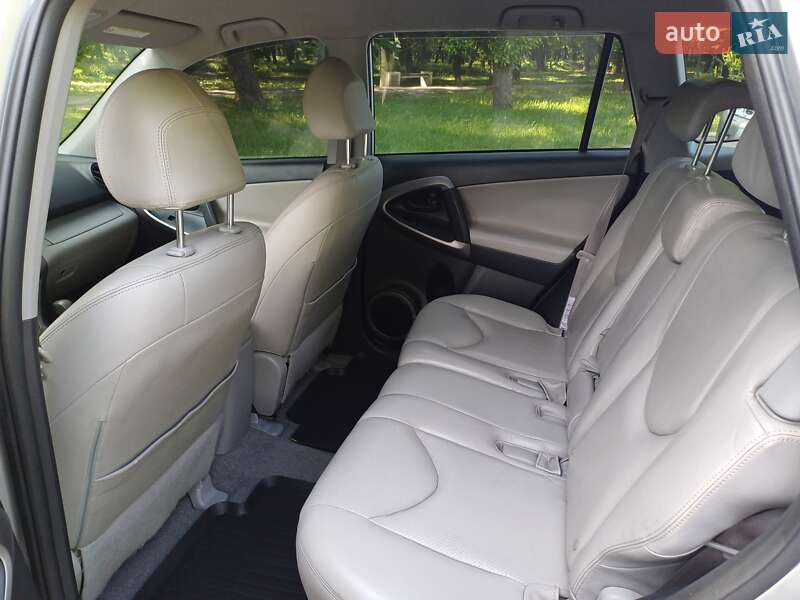 Позашляховик / Кросовер Toyota RAV4 2007 в Одесі