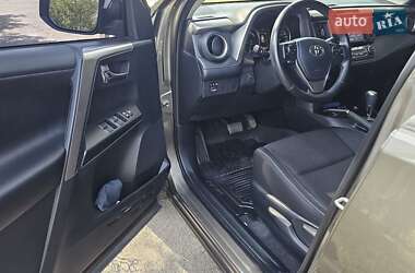 Позашляховик / Кросовер Toyota RAV4 2017 в Кривому Розі