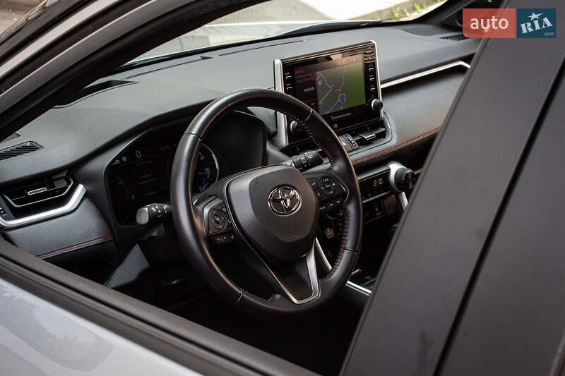 Внедорожник / Кроссовер Toyota RAV4 2020 в Львове