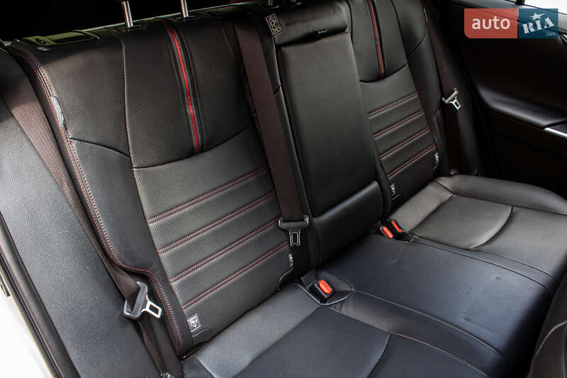 Внедорожник / Кроссовер Toyota RAV4 2020 в Львове