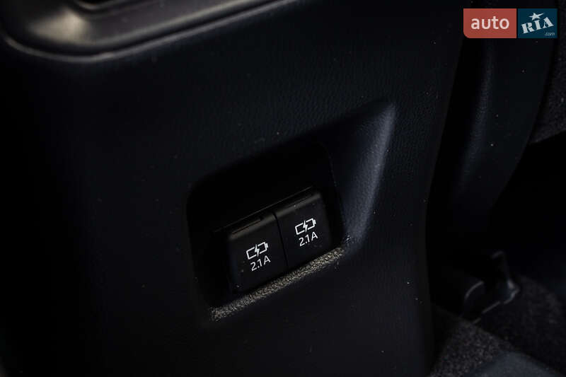Внедорожник / Кроссовер Toyota RAV4 2020 в Львове