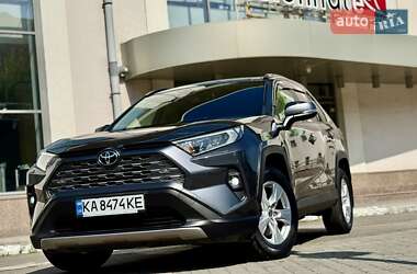 Позашляховик / Кросовер Toyota RAV4 2022 в Дніпрі