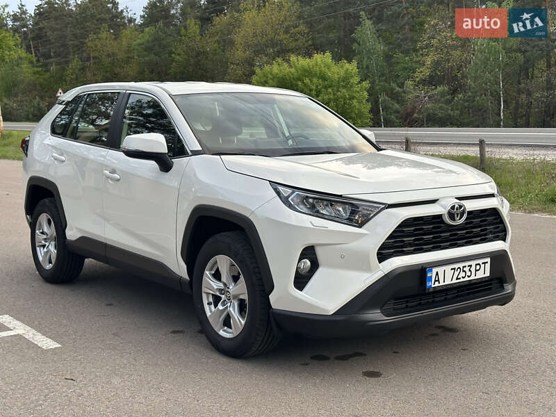 Toyota RAV4 2021