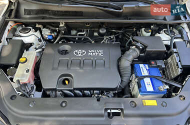 Внедорожник / Кроссовер Toyota RAV4 2009 в 