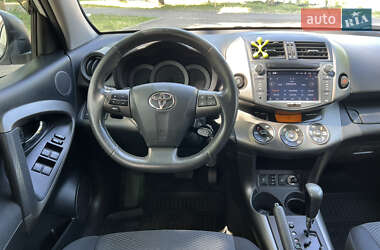 Внедорожник / Кроссовер Toyota RAV4 2009 в 