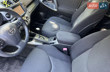 Внедорожник / Кроссовер Toyota RAV4 2009 в 