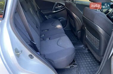 Внедорожник / Кроссовер Toyota RAV4 2009 в 