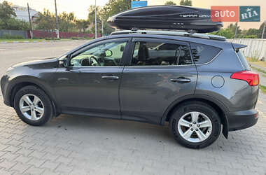 Внедорожник / Кроссовер Toyota RAV4 2014 в 