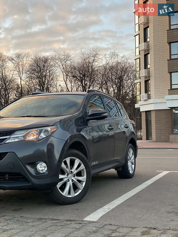 Toyota RAV4 2014