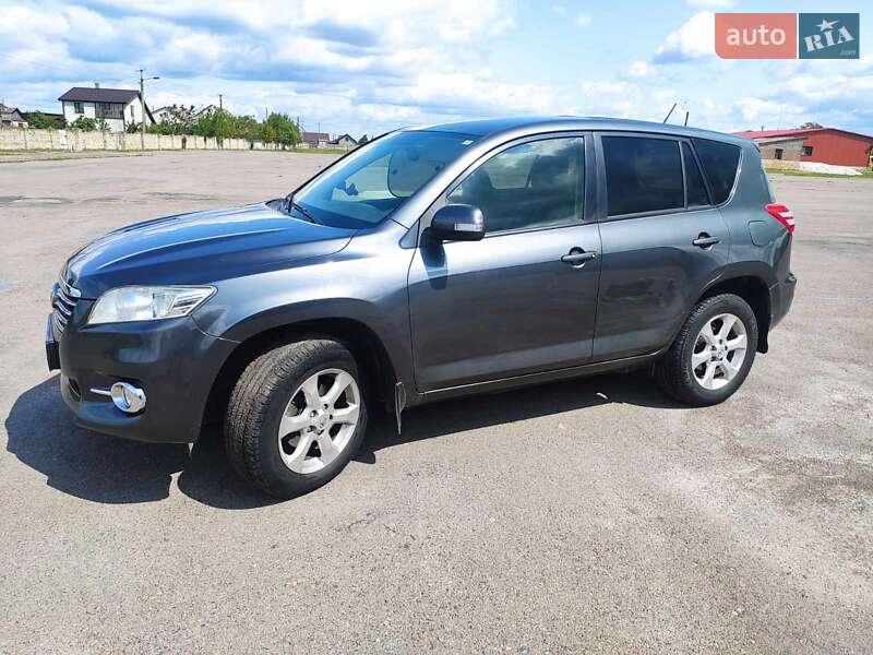 Toyota RAV4 2010