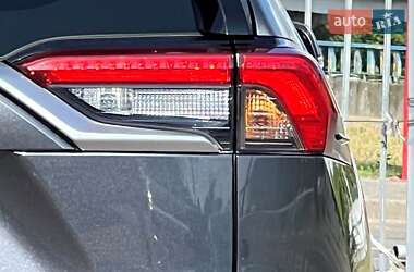 Внедорожник / Кроссовер Toyota RAV4 2022 в 