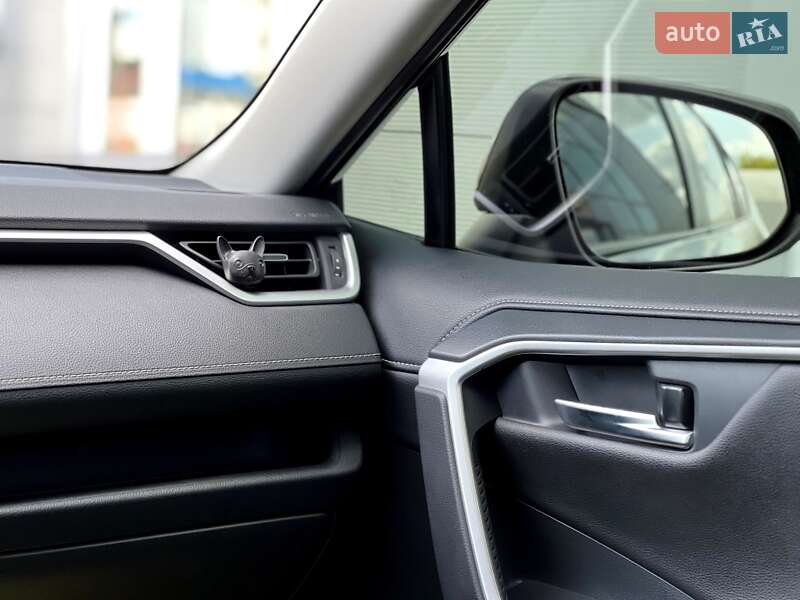 Позашляховик / Кросовер Toyota RAV4 2022 в Києві