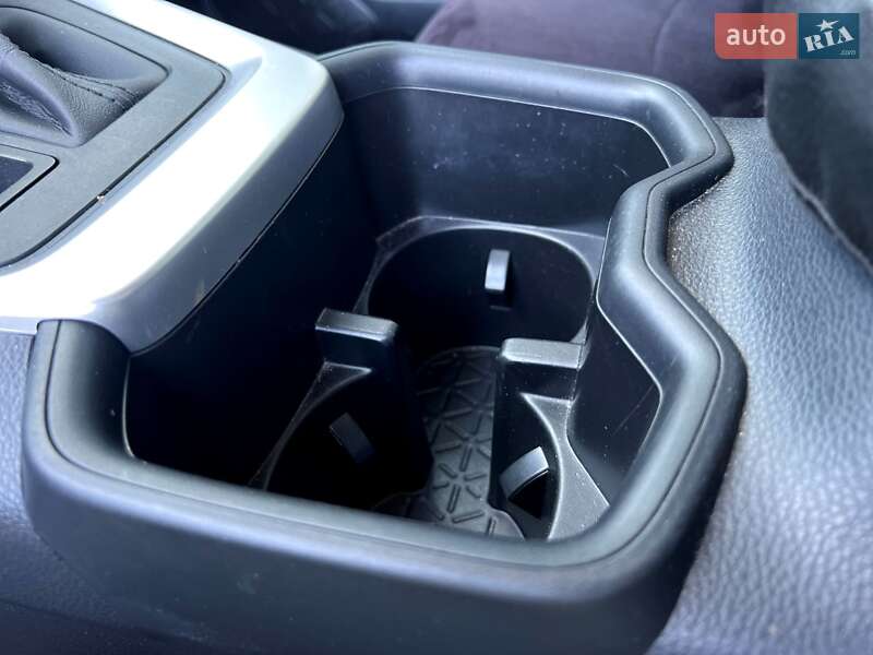 Позашляховик / Кросовер Toyota RAV4 2022 в Києві