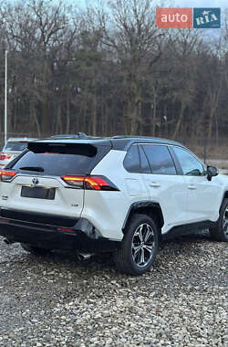 Внедорожник / Кроссовер Toyota RAV4 2020 в 