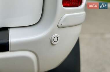 Внедорожник / Кроссовер Toyota RAV4 2010 в 
