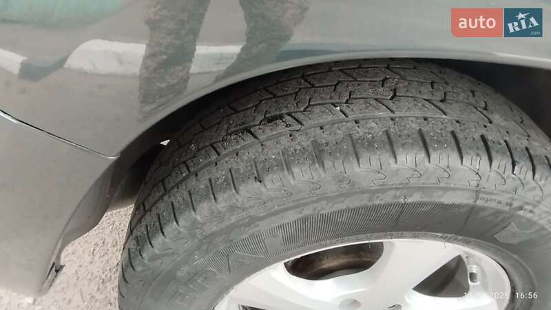 Позашляховик / Кросовер Toyota RAV4 2007 в Житомирі