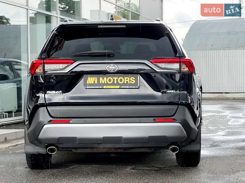 Позашляховик / Кросовер Toyota RAV4 2019 в Києві