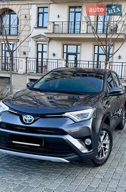 Позашляховик / Кросовер Toyota RAV4 2017 в Одесі