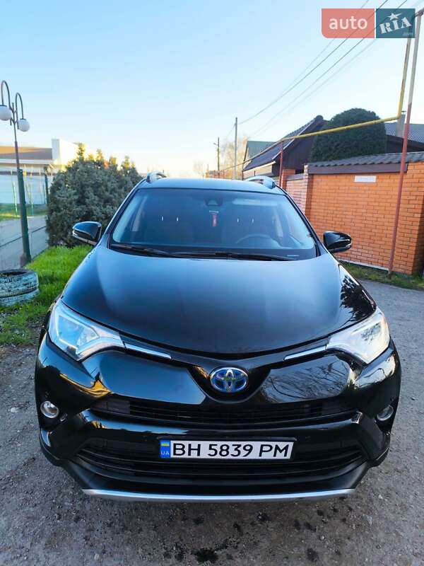 Позашляховик / Кросовер Toyota RAV4 2018 в Одесі