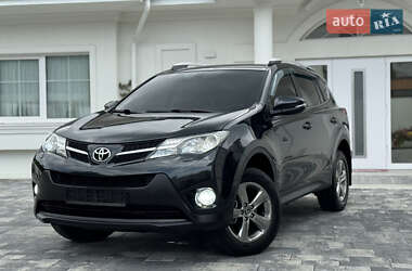 Внедорожник / Кроссовер Toyota RAV4 2016 в Ивано-Франковске