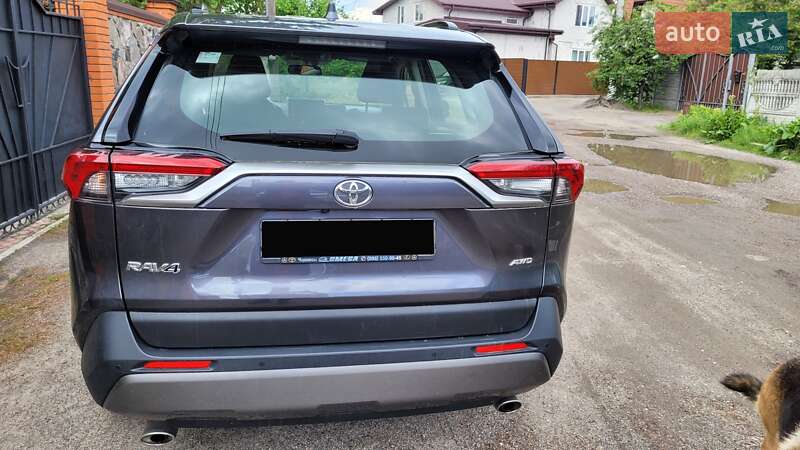 Внедорожник / Кроссовер Toyota RAV4 2019 в Черкассах