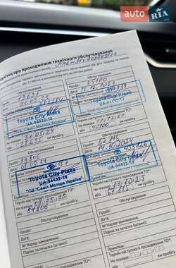 Внедорожник / Кроссовер Toyota RAV4 2022 в 