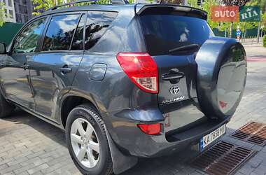 Внедорожник / Кроссовер Toyota RAV4 2008 в 