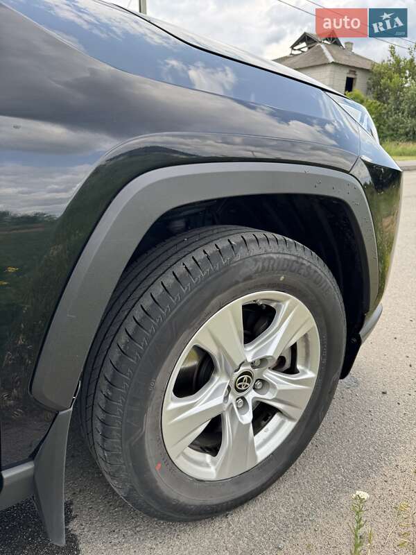 Позашляховик / Кросовер Toyota RAV4 2021 в Києві фото 39 Позашляховик / Кросовер Toyota RAV4 2021 в Києві