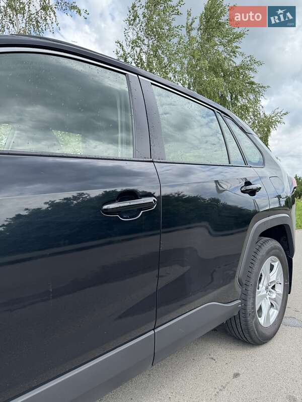 Позашляховик / Кросовер Toyota RAV4 2021 в Києві фото 42 Позашляховик / Кросовер Toyota RAV4 2021 в Києві