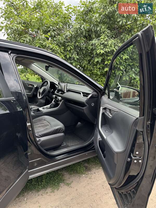 Позашляховик / Кросовер Toyota RAV4 2021 в Києві фото 62 Позашляховик / Кросовер Toyota RAV4 2021 в Києві