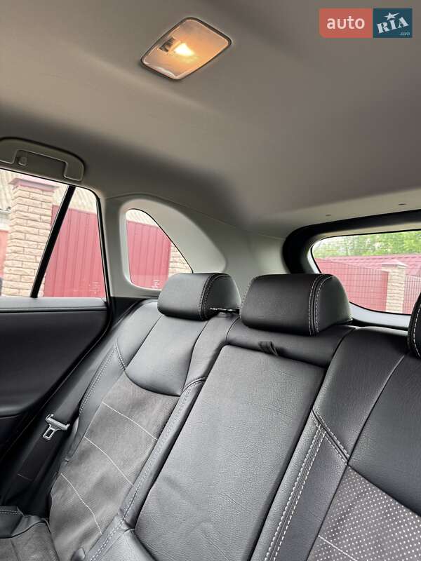 Позашляховик / Кросовер Toyota RAV4 2021 в Києві фото 87 Позашляховик / Кросовер Toyota RAV4 2021 в Києві