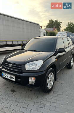Позашляховик / Кросовер Toyota RAV4 2002 в Городку