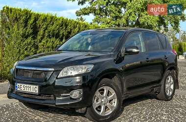 Внедорожник / Кроссовер Toyota RAV4 2011 в 