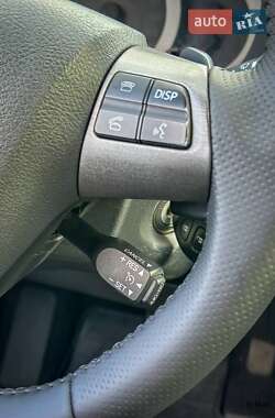Внедорожник / Кроссовер Toyota RAV4 2011 в 