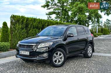 Внедорожник / Кроссовер Toyota RAV4 2011 в 