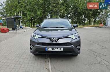 Внедорожник / Кроссовер Toyota RAV4 2016 в Запорожье