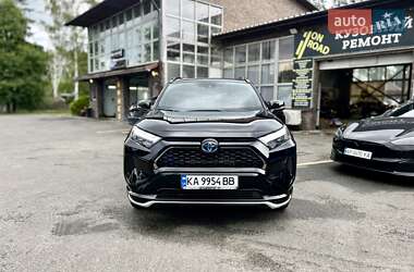 Внедорожник / Кроссовер Toyota RAV4 2023 в 