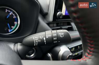 Внедорожник / Кроссовер Toyota RAV4 2023 в 