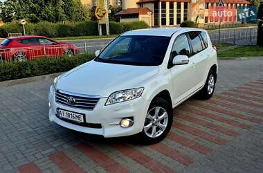 Позашляховик / Кросовер Toyota RAV4 2010 в Києві