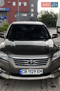 Позашляховик / Кросовер Toyota RAV4 2010 в Чернігові