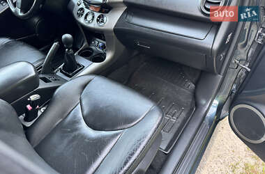Позашляховик / Кросовер Toyota RAV4 2006 в Турці