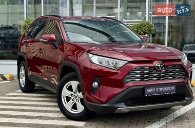 Внедорожник / Кроссовер Toyota RAV4 2020 в Чернигове